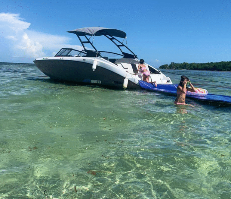 25 footer Boat