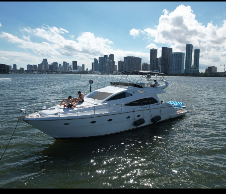 65 Aicon Yacht